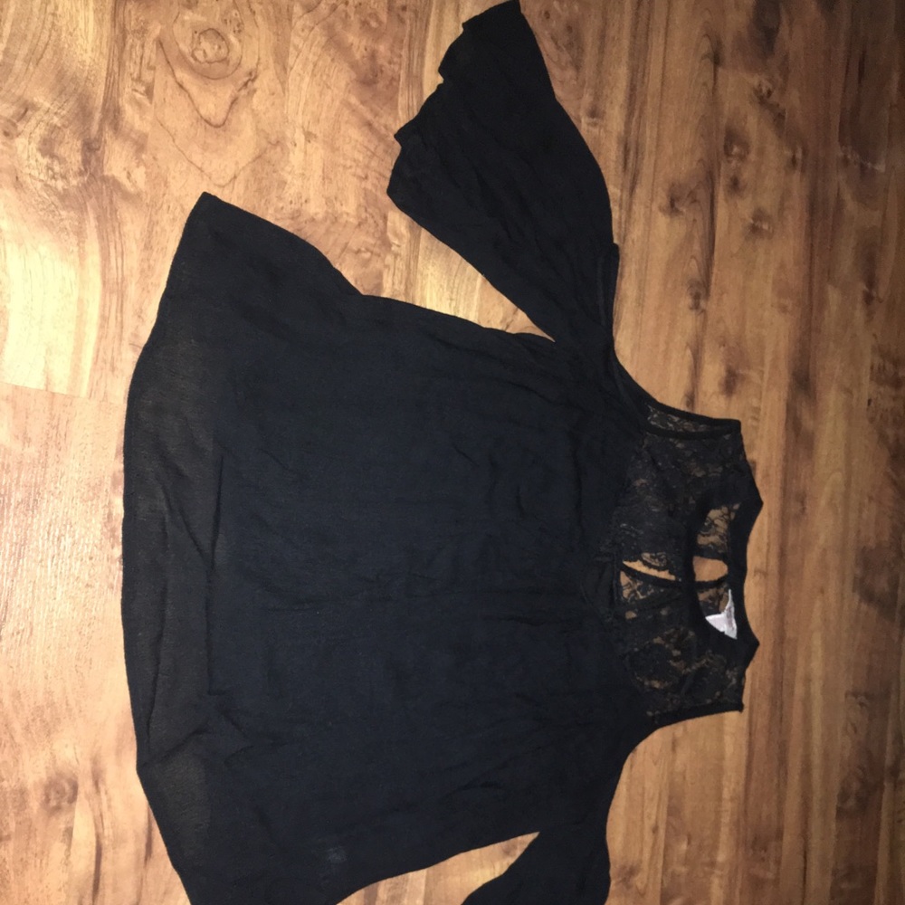 Beautiful Black flowy shirt.